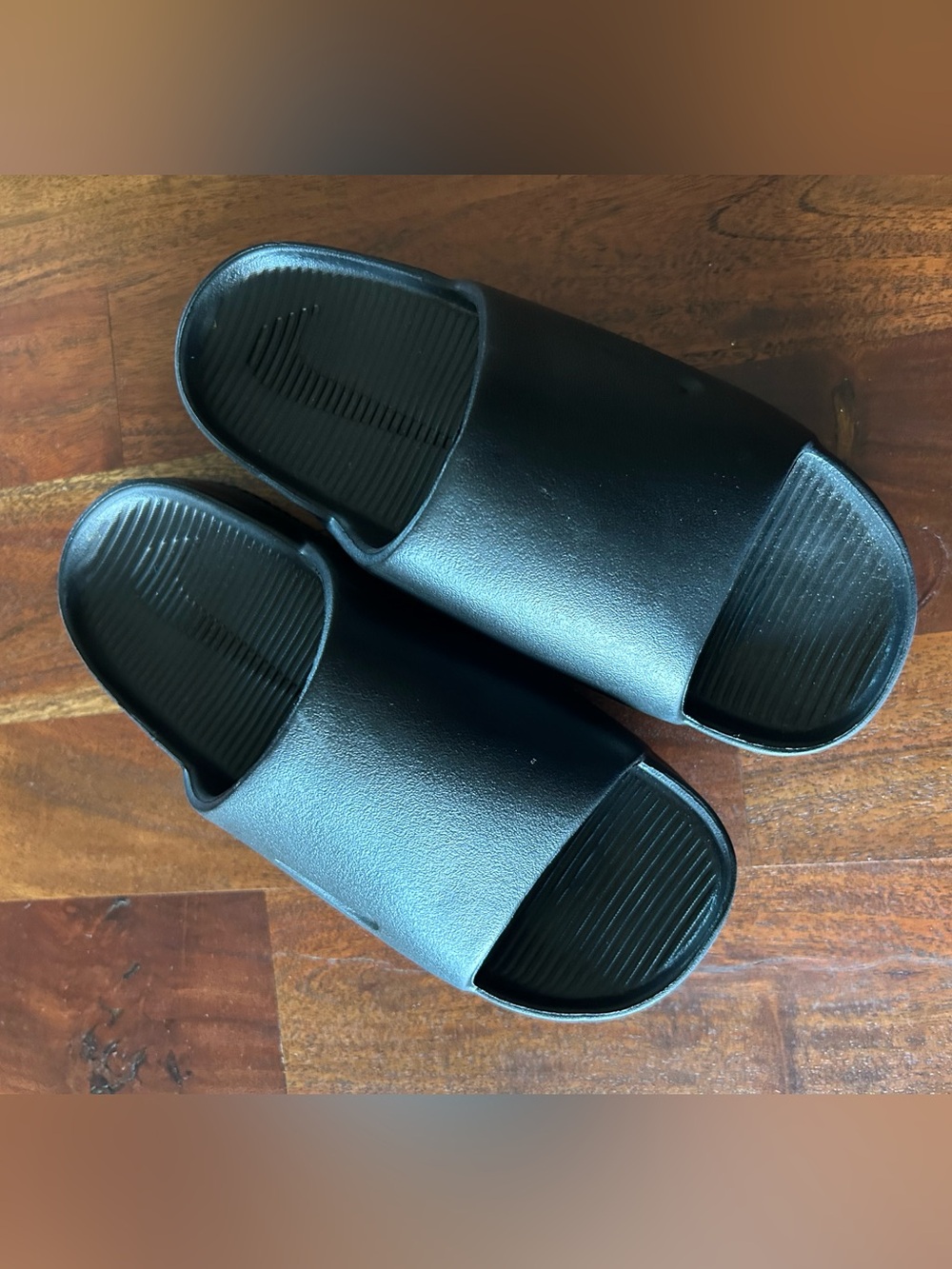 Nike Calm Slides in black size m 5 w 6
